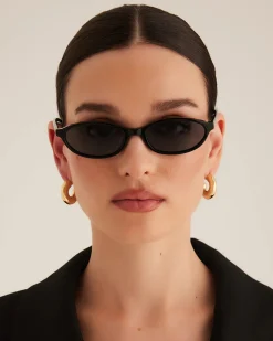 Best The Rodrigo Black Women Sunglasses